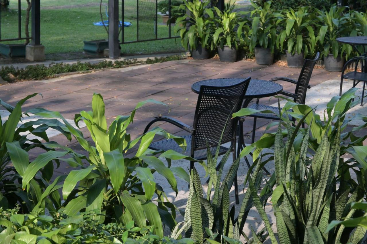 Rattana Park Hotel Phitsanulok Luaran gambar