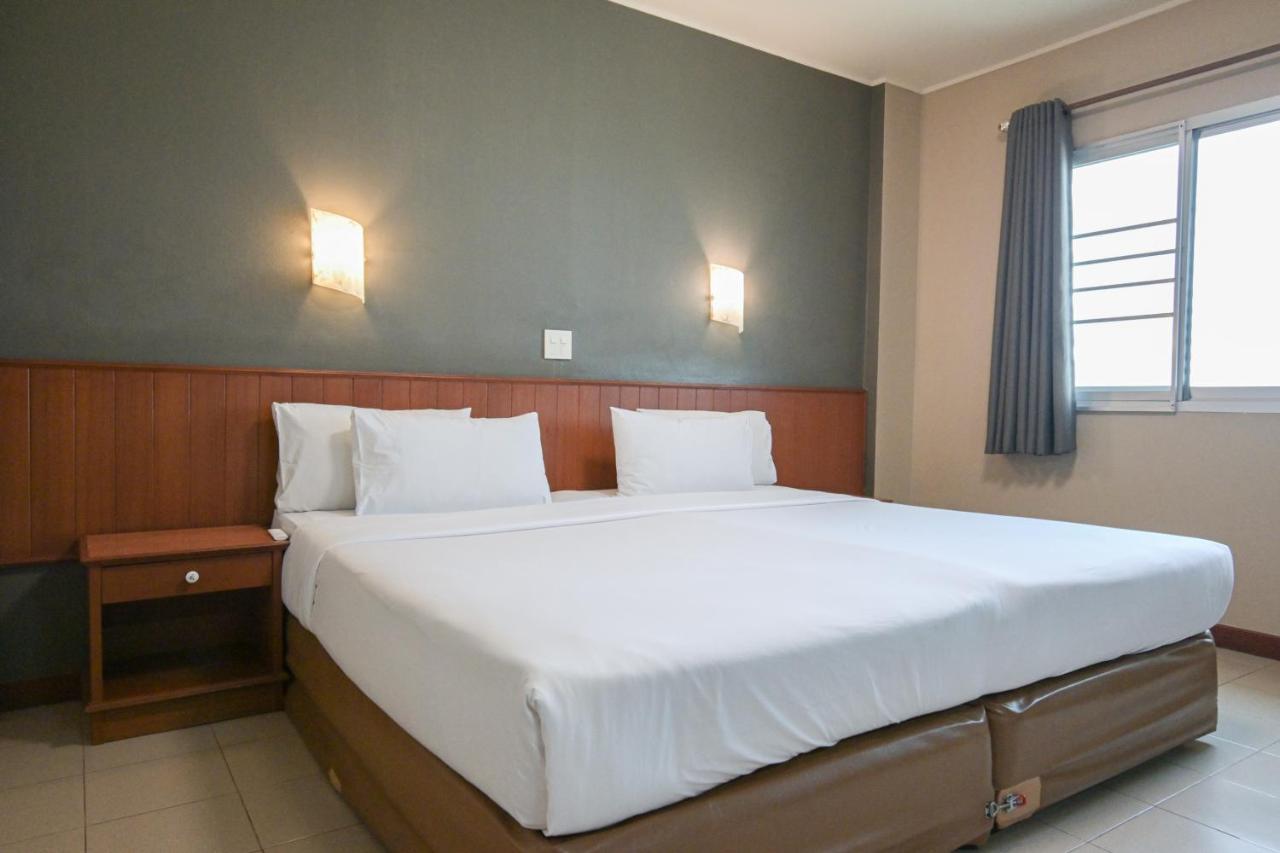 Rattana Park Hotel Phitsanulok Luaran gambar