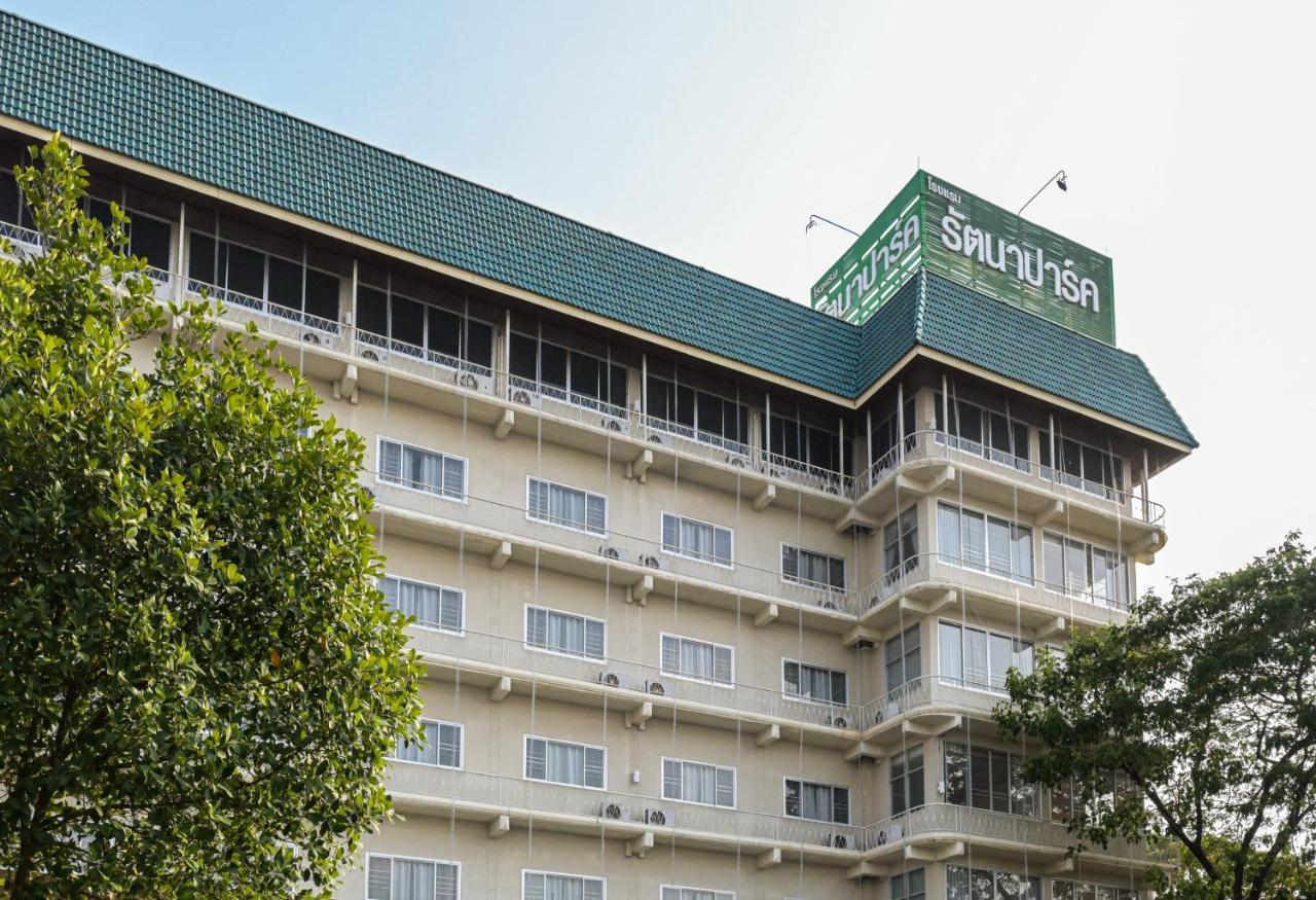 Rattana Park Hotel Phitsanulok Luaran gambar