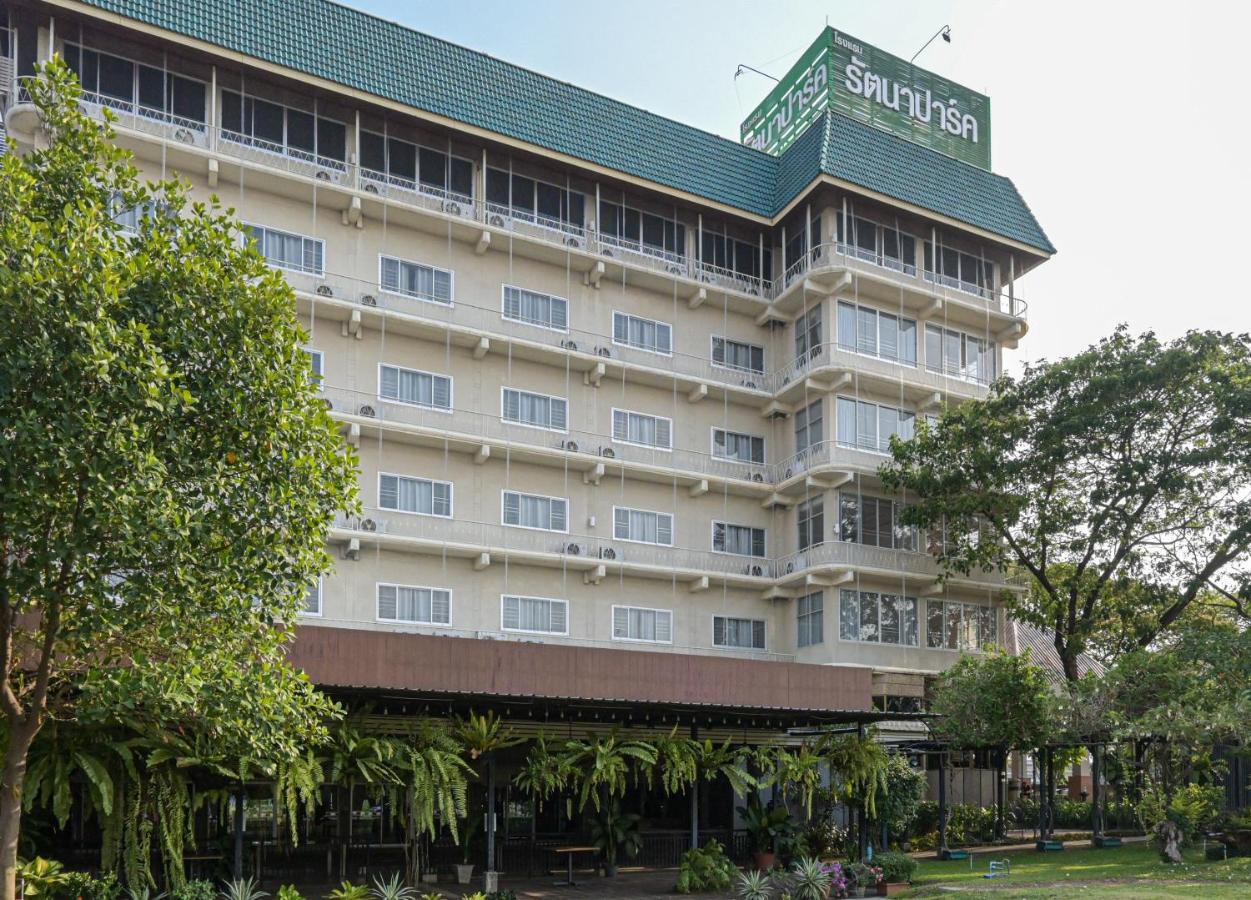 Rattana Park Hotel Phitsanulok Luaran gambar