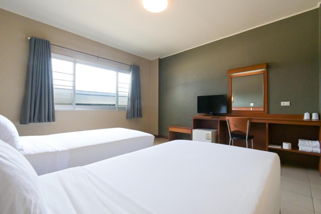 Rattana Park Hotel Phitsanulok Luaran gambar